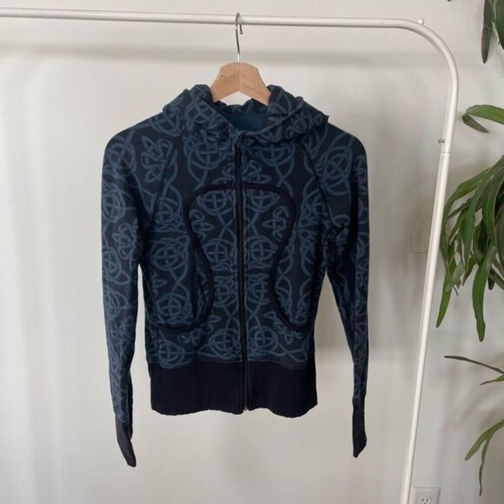 Lululemon Scuba Hoodie Navy Blue